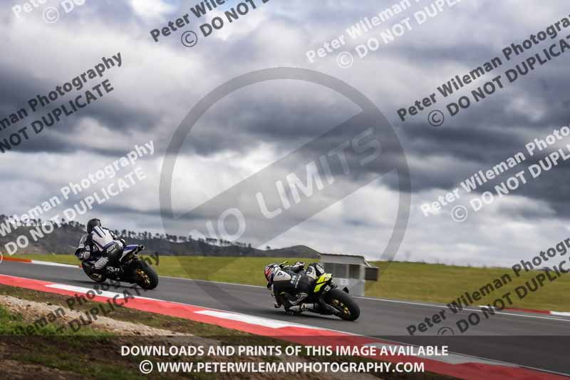 cadwell no limits trackday;cadwell park;cadwell park photographs;cadwell trackday photographs;enduro digital images;event digital images;eventdigitalimages;navarra;no limits trackdays;peter wileman photography;racing digital images;trackday digital images;trackday photos